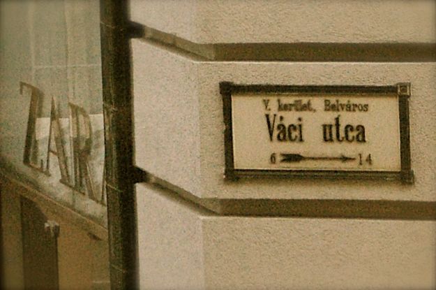 church_tourism_vaci_02